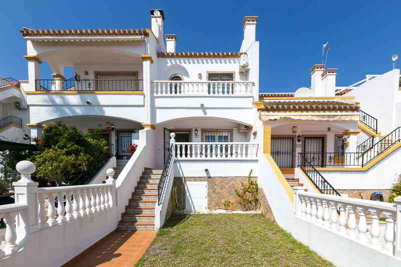 Townhouse for sale in Los Dolses, Alicante Townhouse for sale in Los Dolses, Alicante