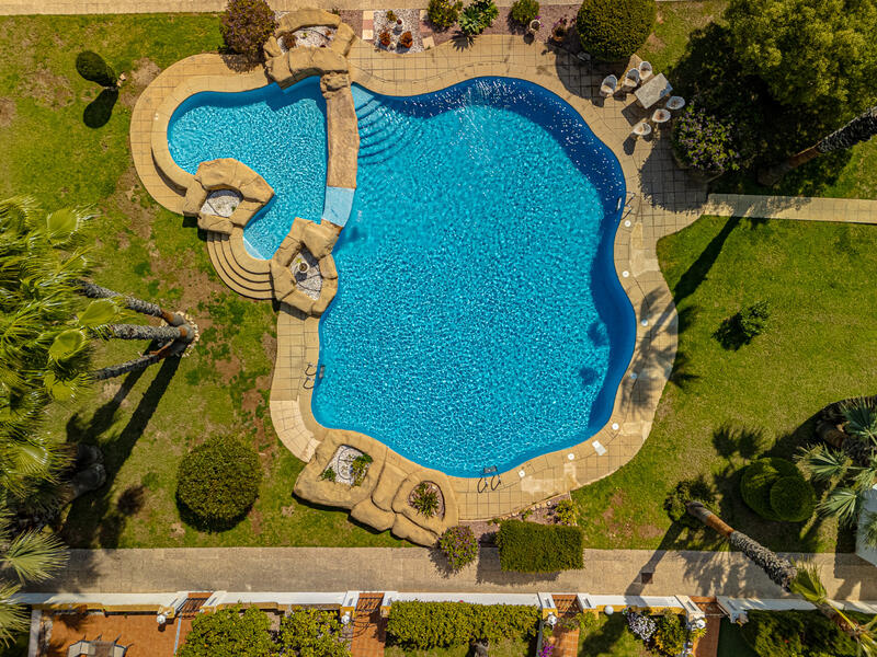 2 slaapkamer Gezinswoning Te koop 2 slaapkamer Gezinswoning Te koop