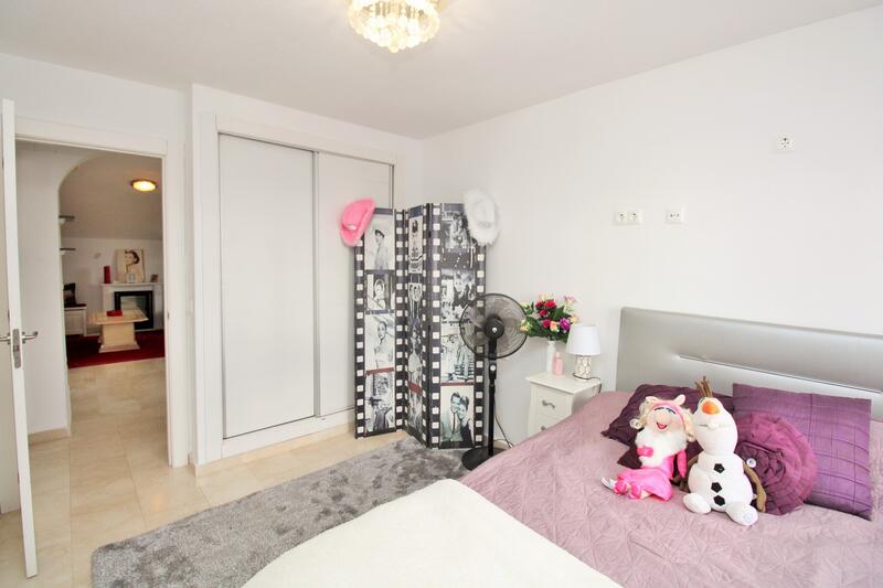 4 soveværelse Byhus til salg