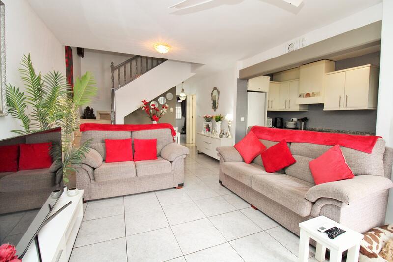 4 soveværelse Byhus til salg