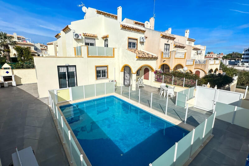 Villa for sale in Playa Flamenca, Alicante