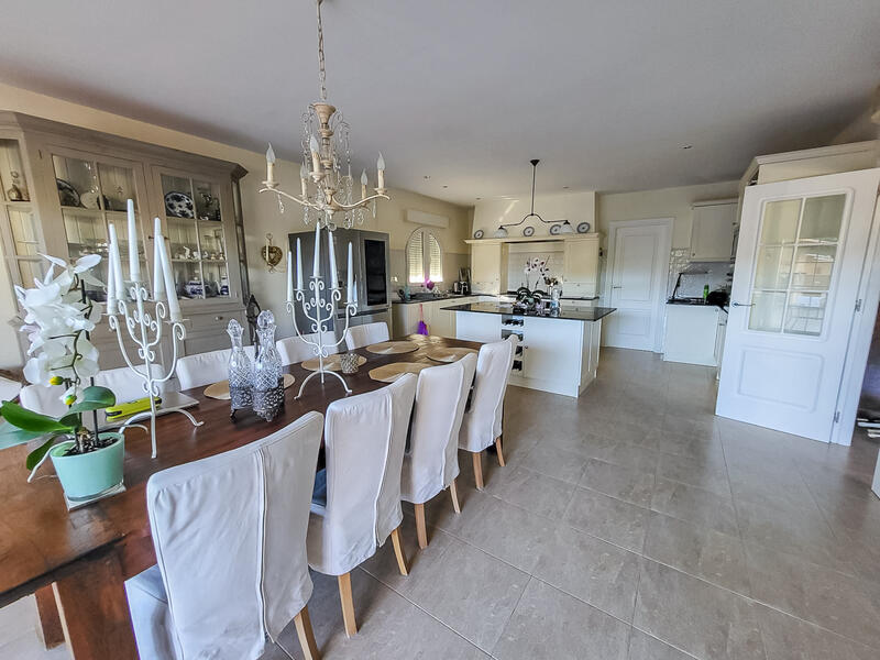 3 bedroom Villa for sale 3 bedroom Villa for sale