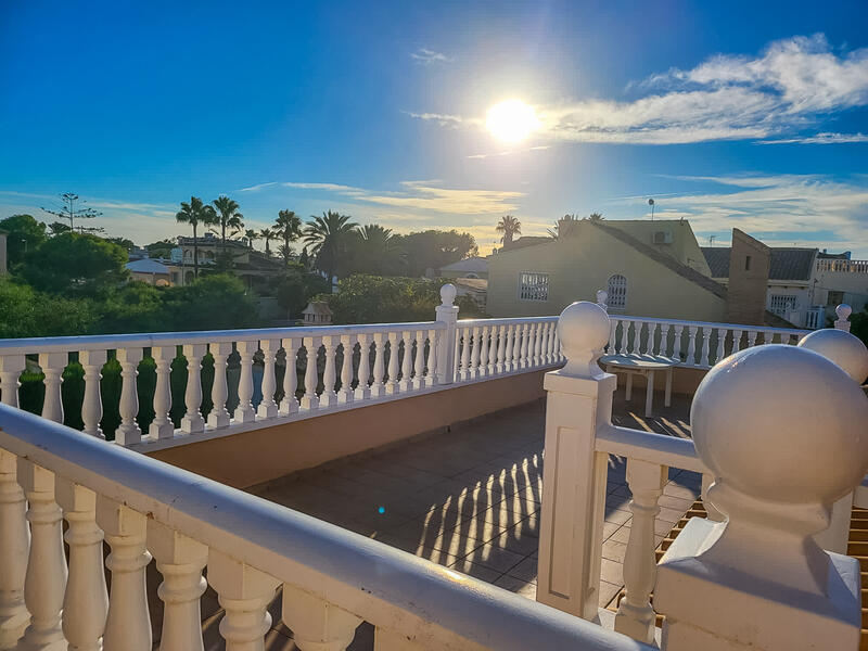 3 bedroom Villa for sale 3 bedroom Villa for sale