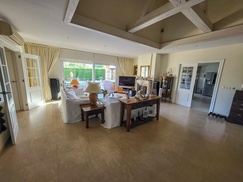 3 bedroom Villa for sale 3 bedroom Villa for sale