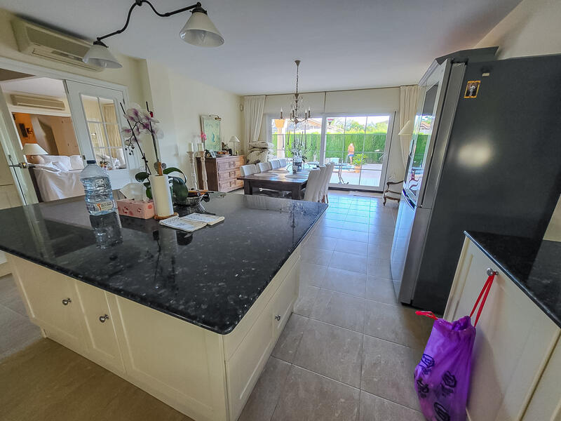 3 bedroom Villa for sale 3 bedroom Villa for sale