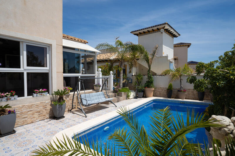 4 bedroom Villa for sale 4 bedroom Villa for sale