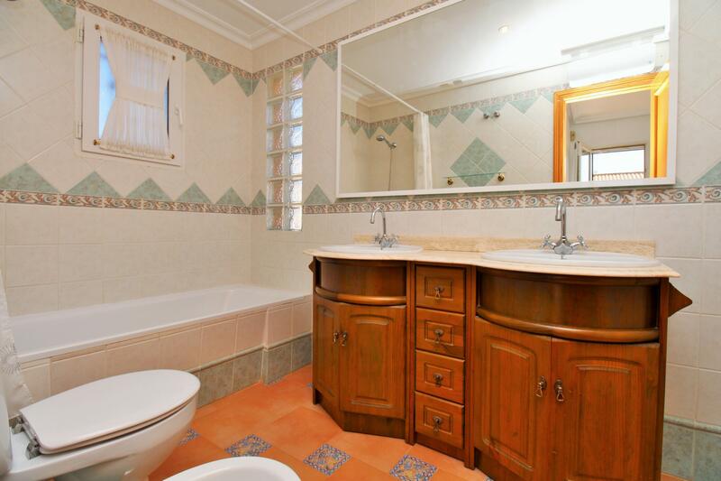 3 soveværelse Byhus til salg