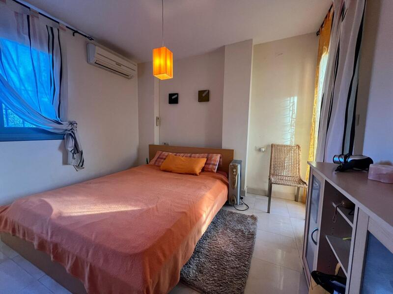 3 slaapkamer Gezinswoning Te koop