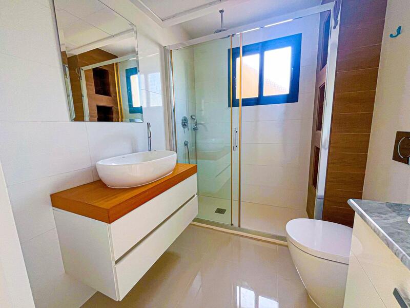 5 bedroom Villa for sale 5 bedroom Villa for sale