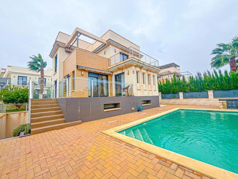 5 bedroom Villa for sale 5 bedroom Villa for sale