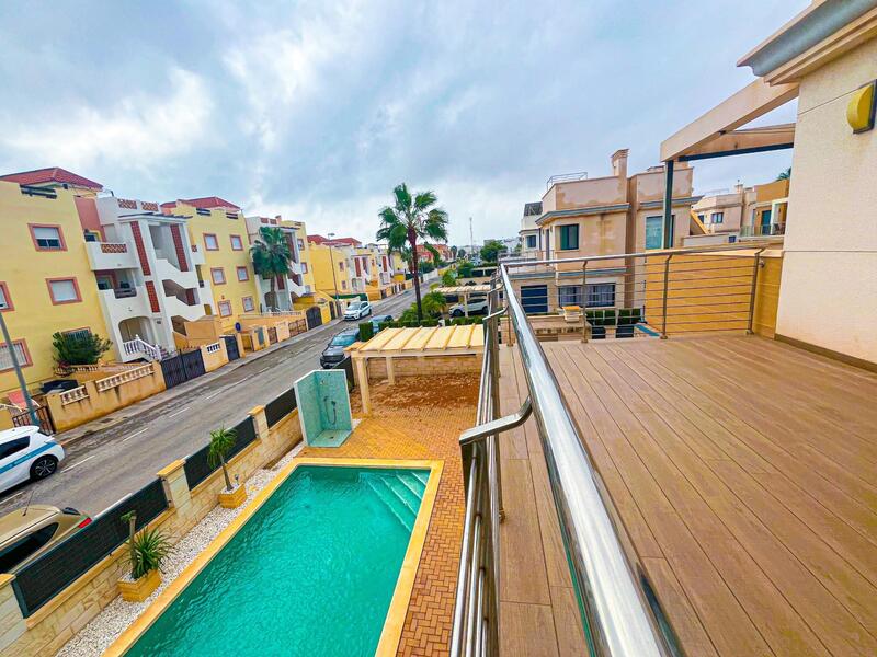 5 bedroom Villa for sale 5 bedroom Villa for sale