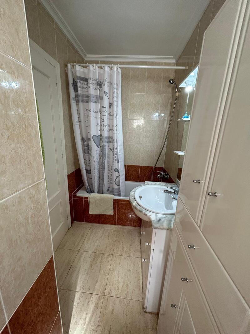 2 bedroom Townhouse for sale