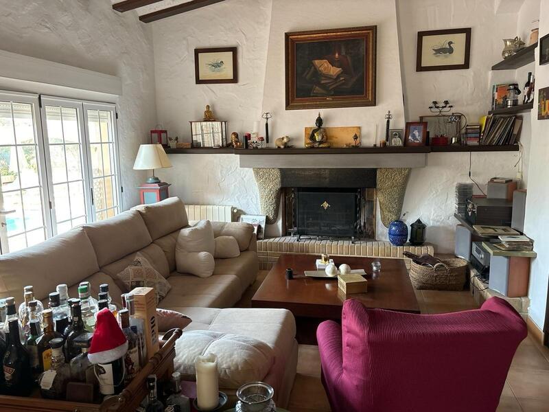 4 Schlafzimmer Villa zu verkaufen 4 Schlafzimmer Villa zu verkaufen