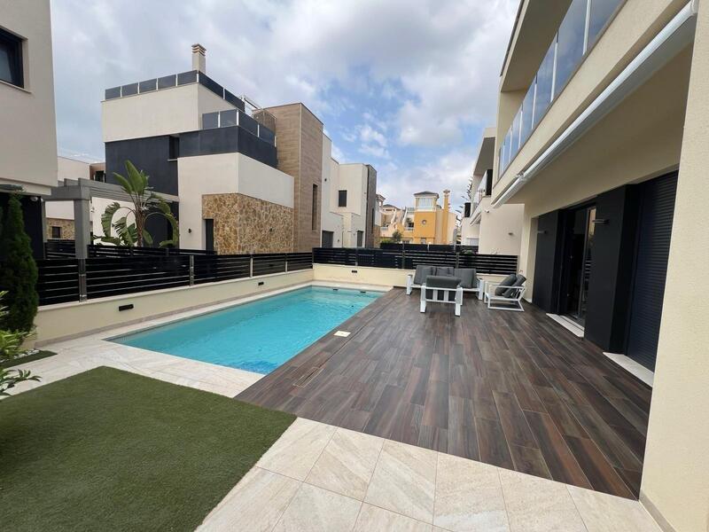 3 bedroom Villa for sale 3 bedroom Villa for sale