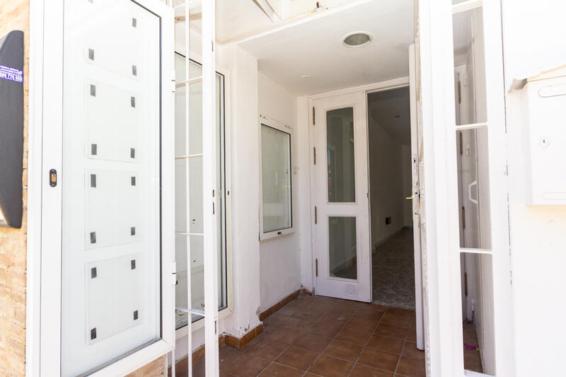 1 Schlafzimmer Handelsimmobilie für Langzeitmiete