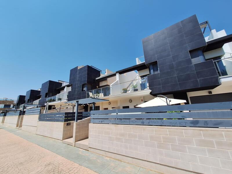 Townhouse for sale in Los Dolses, Alicante