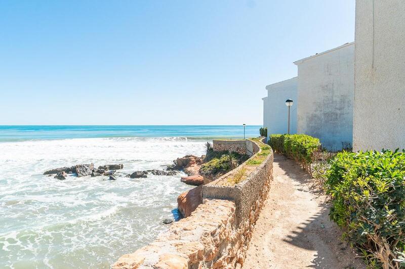 Villa til salgs i Orihuela Costa, Alicante