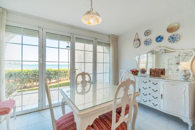 2 slaapkamer Villa Te koop 2 slaapkamer Villa Te koop