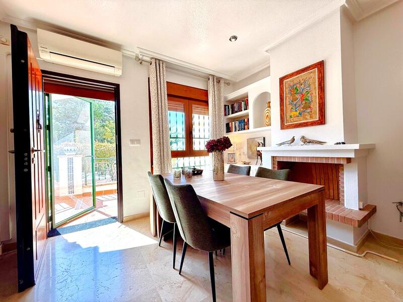 3 slaapkamer Gezinswoning Te koop