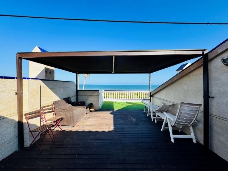 2 bedroom Townhouse for sale