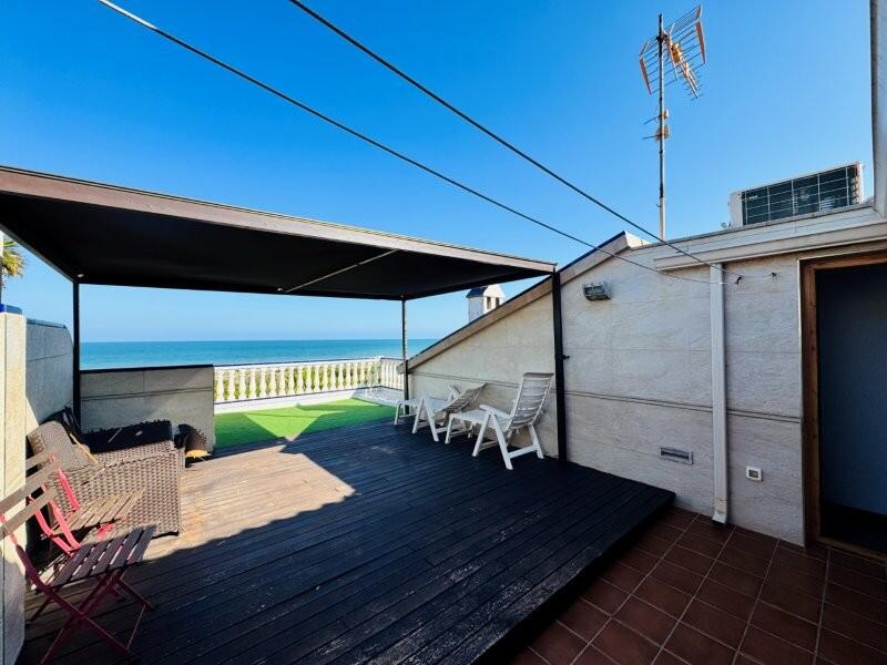 2 bedroom Townhouse for sale