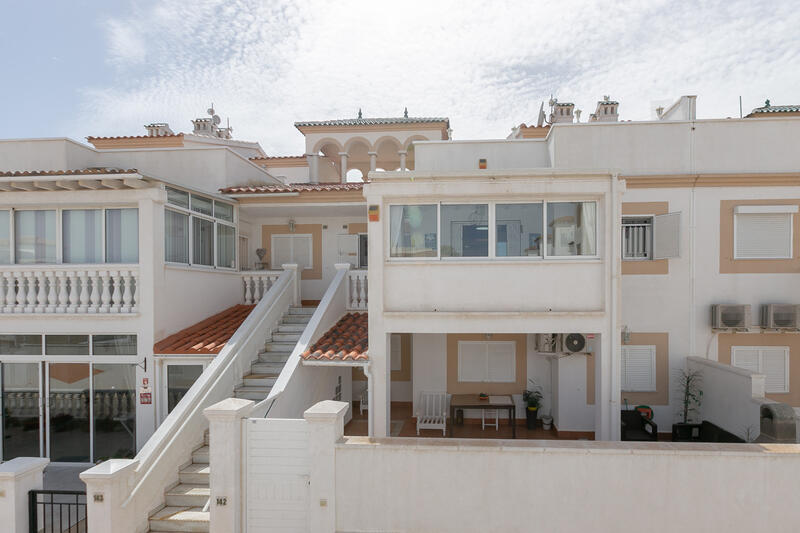 Villa à vendre dans Playa Flamenca, Alicante