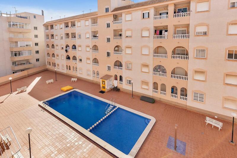 Apartment for sale in Torrevieja, Alicante