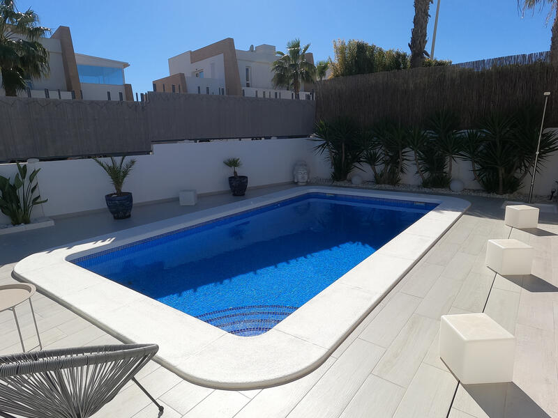 3 bedroom Villa for sale