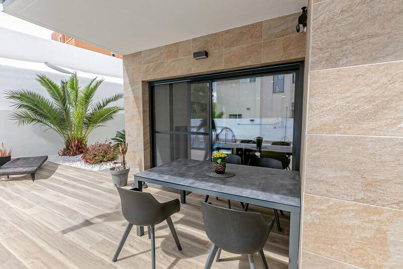 2 Cuarto Villa en venta