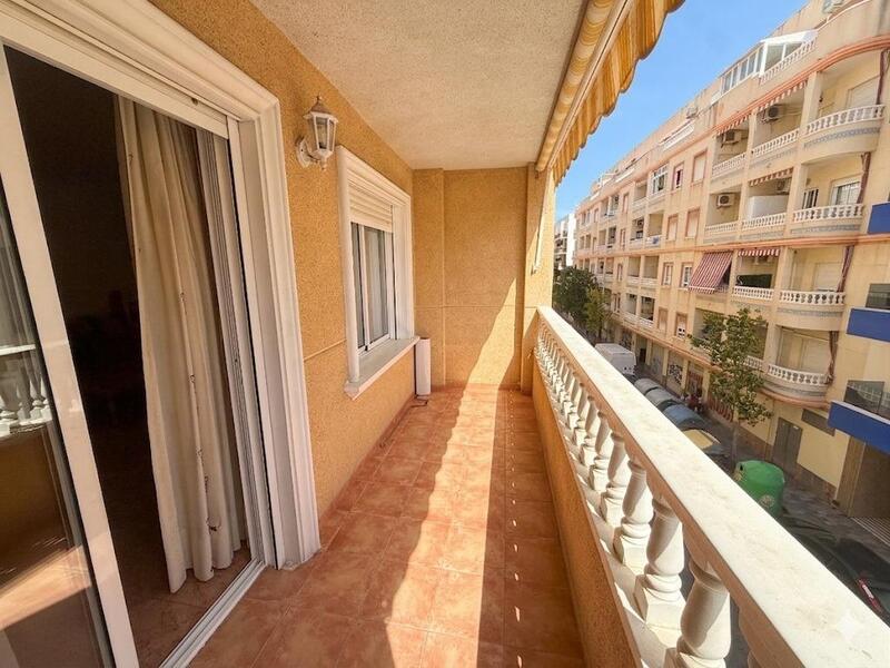 Apartamento en venta en Torrevieja, Alicante