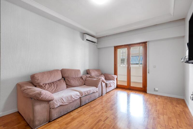 3 bedroom Apartment for sale