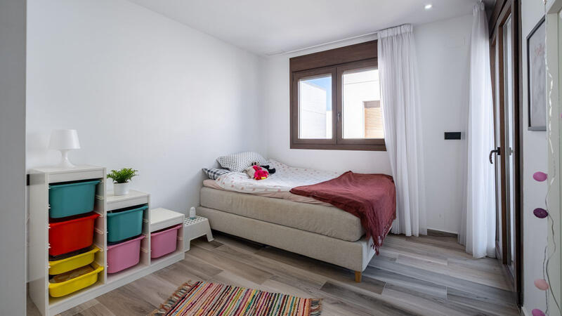 4 Cuarto Villa en venta