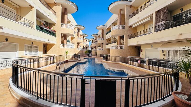3 bedroom Apartment for sale