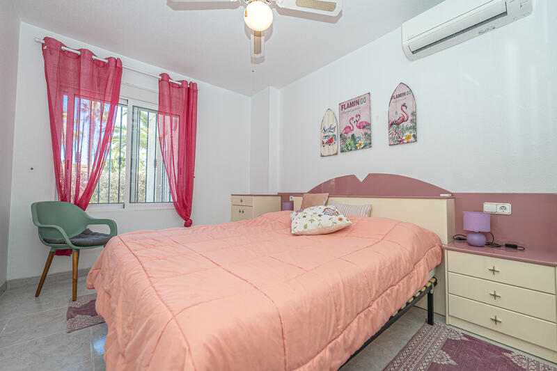 2 slaapkamer Appartement Te koop