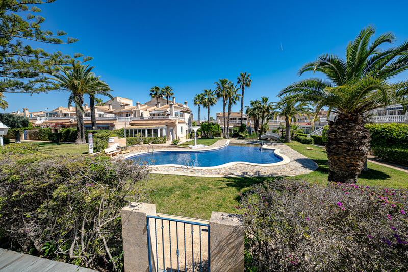 2 slaapkamer Appartement Te koop