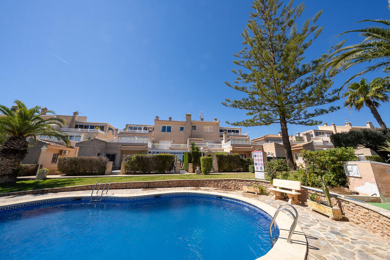 2 slaapkamer Appartement Te koop