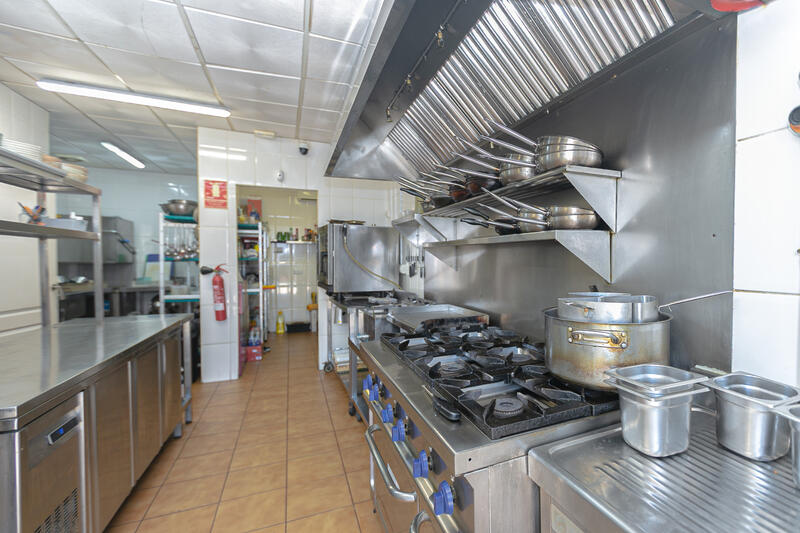 1 chambre Local Commercial à vendre