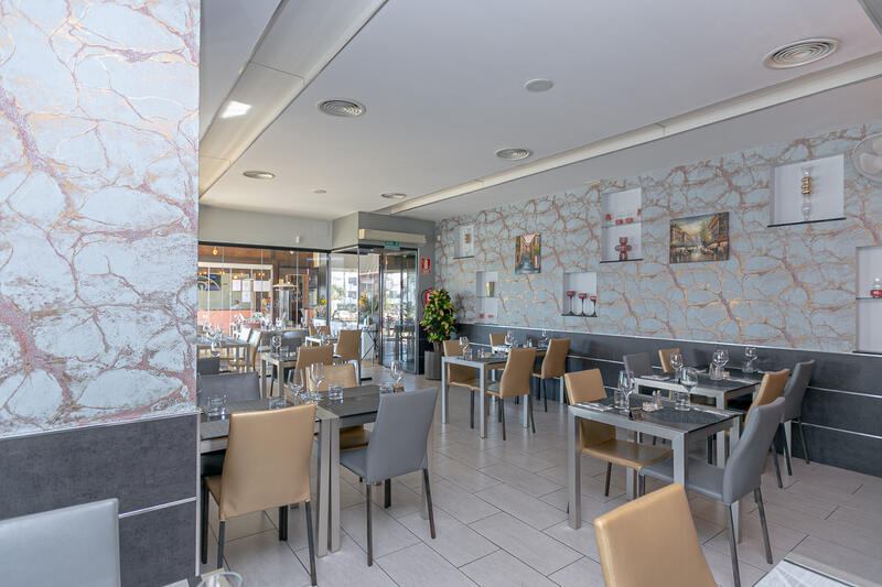 1 chambre Local Commercial à vendre