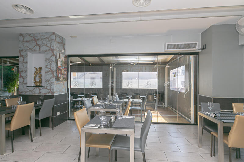 1 chambre Local Commercial à vendre