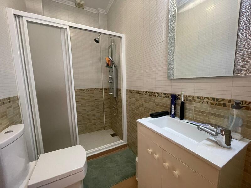 2 bedroom Townhouse for sale