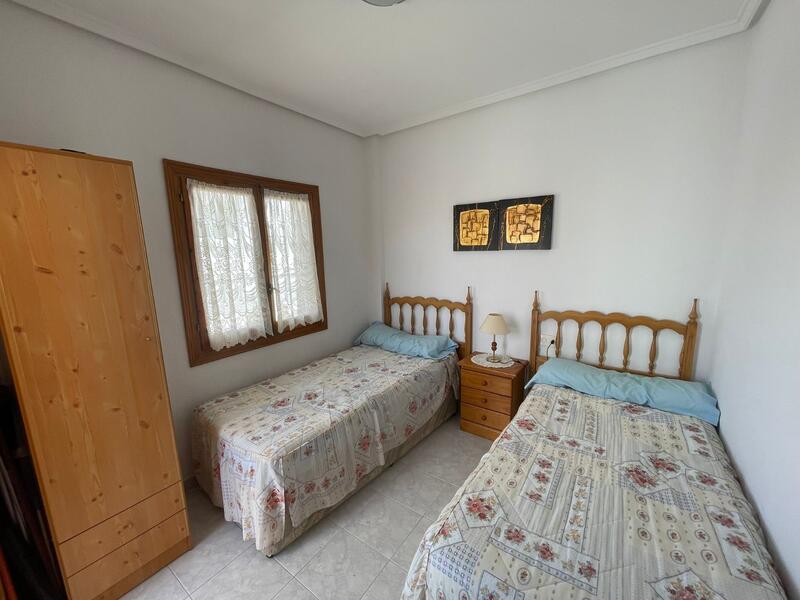 2 bedroom Townhouse for sale