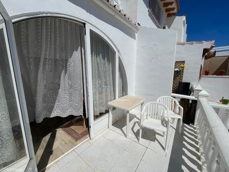 2 bedroom Townhouse for sale