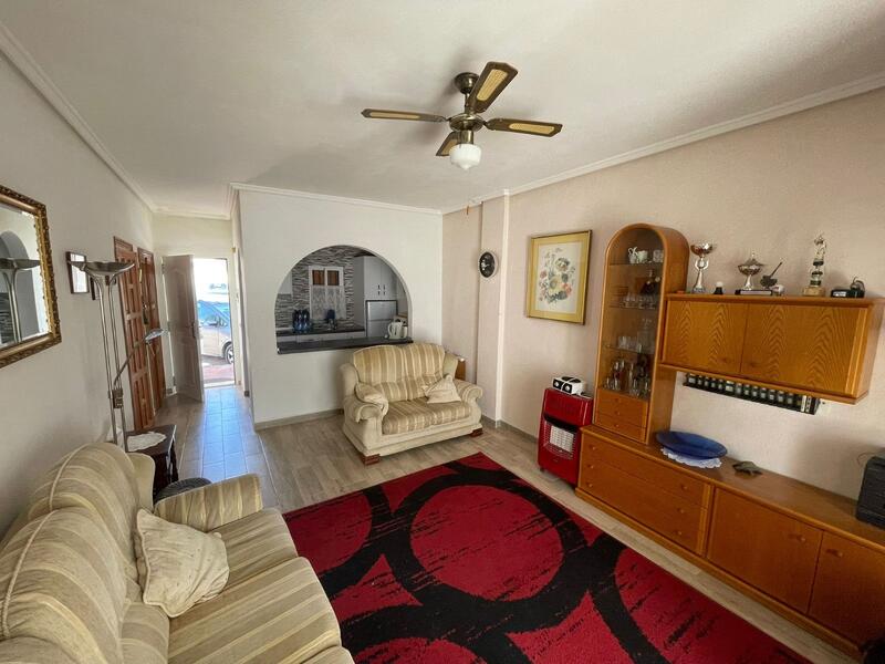 2 bedroom Townhouse for sale