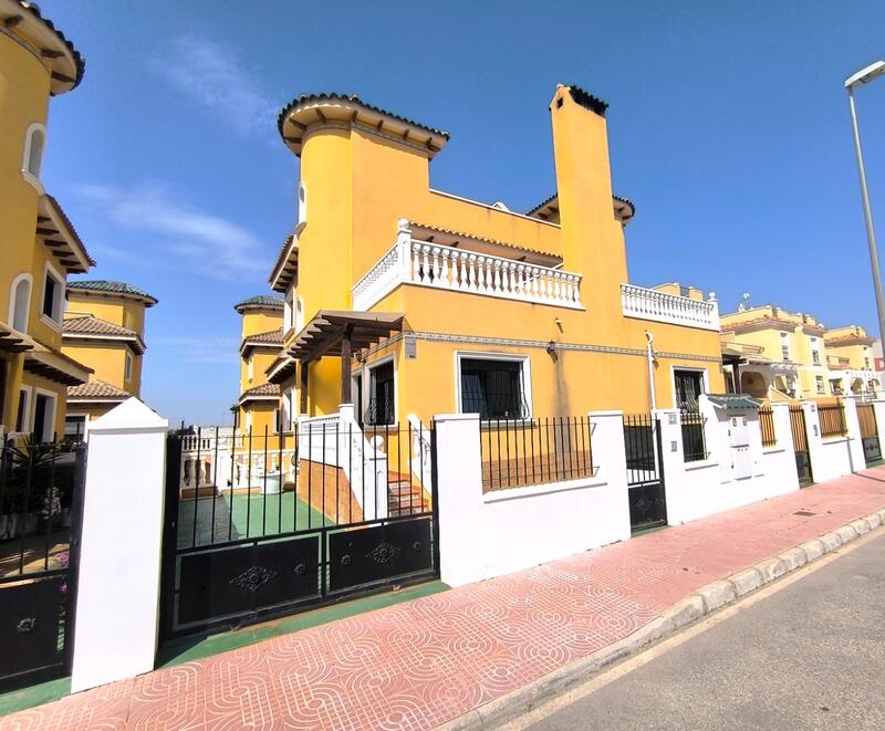 Villa till salu i Ciudad Quesada, Alicante