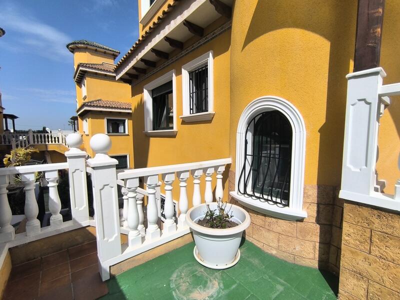 2 bedroom Villa for sale