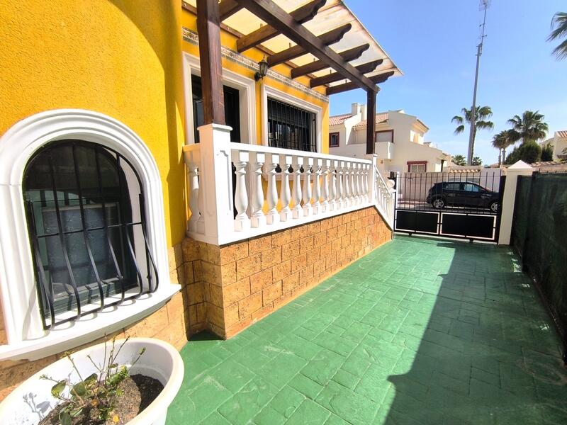 2 bedroom Villa for sale