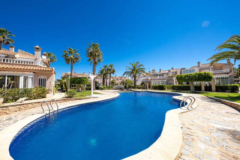 Appartement Te koop in Playa Flamenca, Alicante