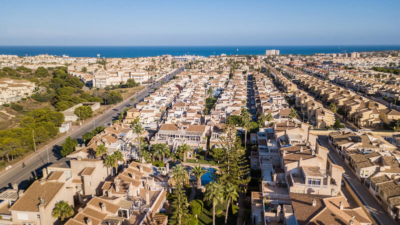 4 bedroom Apartment for sale