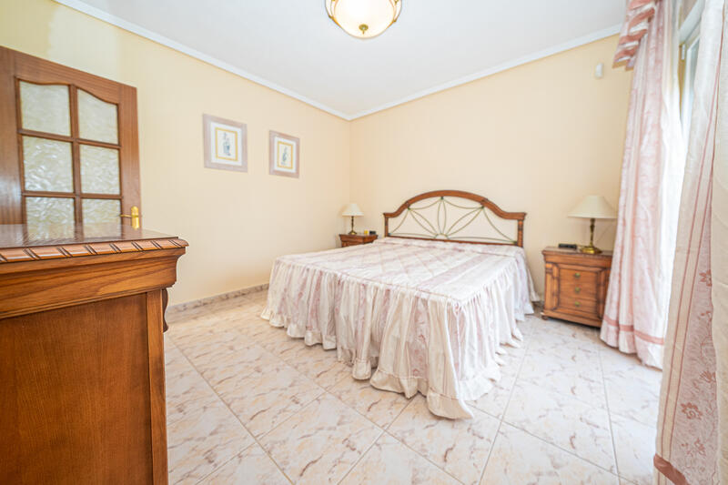 4 bedroom Villa for sale