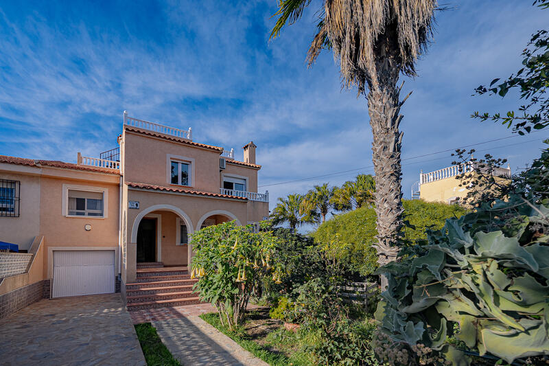 4 bedroom Villa for sale